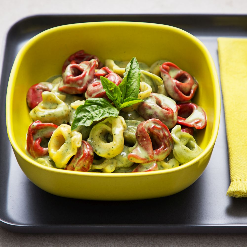 Cheese Tortellini with Creamy Pesto Sauce